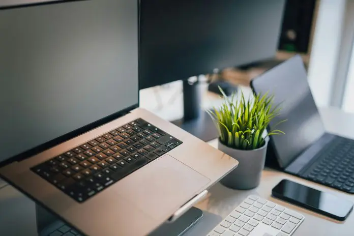 L’empilement des outils AML atteint ses limites : vers des plateformes de Compliance intégrées